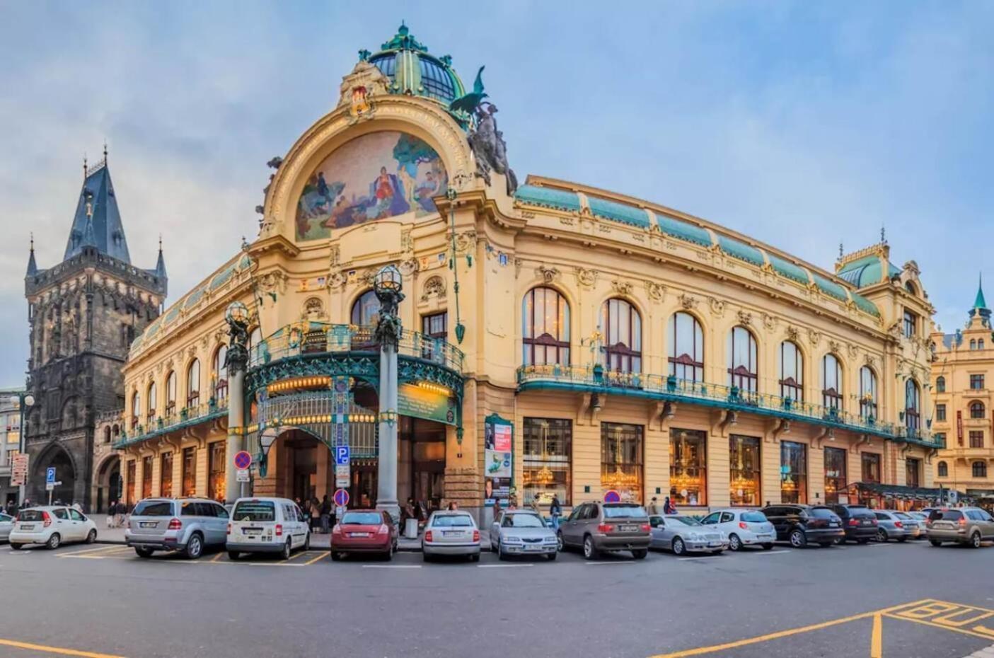 Spacious Apartments Near Karlin Square Praga Zewnętrze zdjęcie