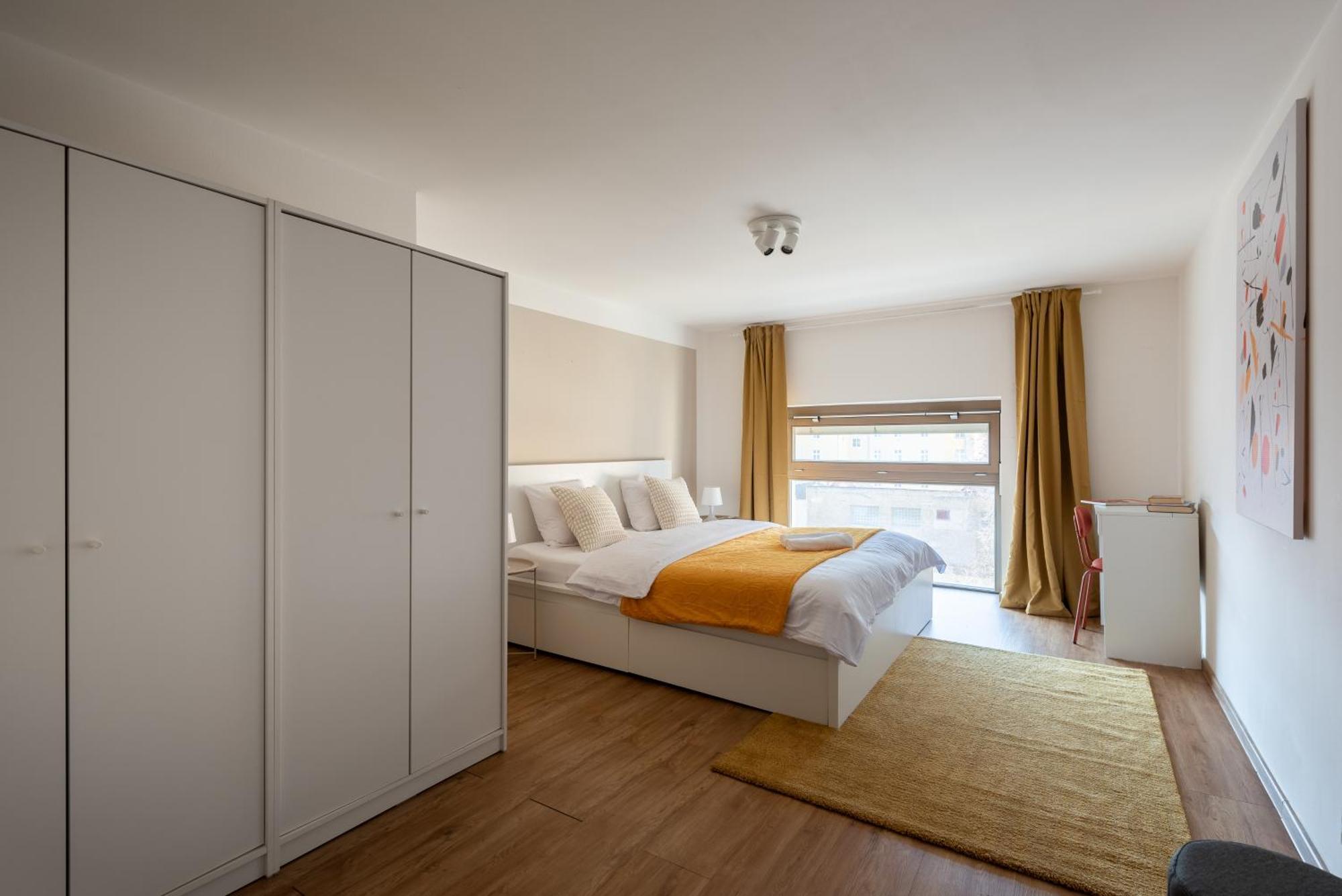 Spacious Apartments Near Karlin Square Praga Zewnętrze zdjęcie