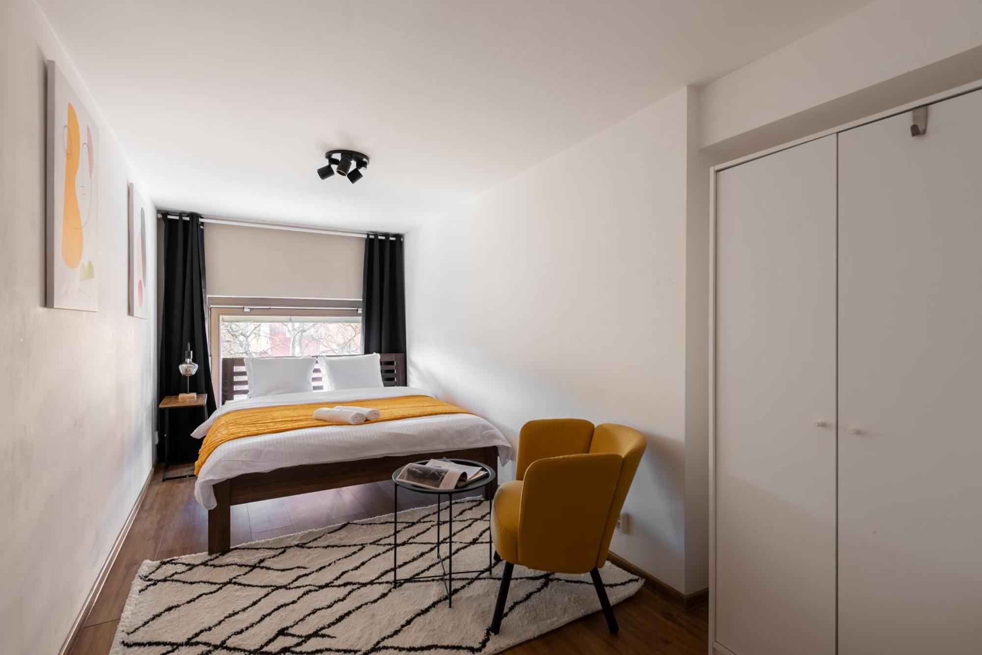 Spacious Apartments Near Karlin Square Praga Zewnętrze zdjęcie